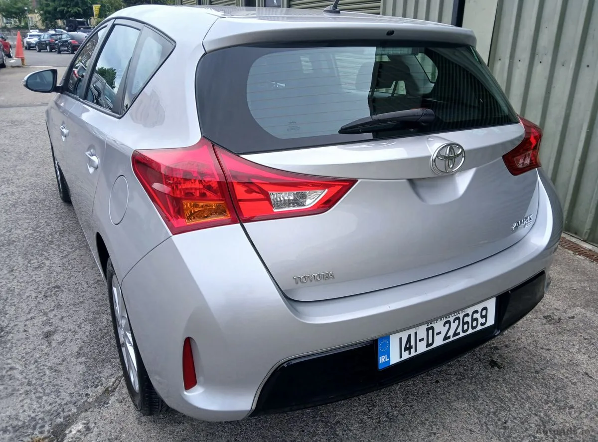 2014 Toyota Auris – photo 13