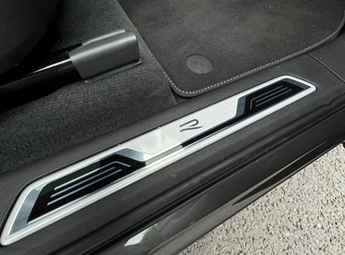 2024 Volkswagen Touareg – photo 20