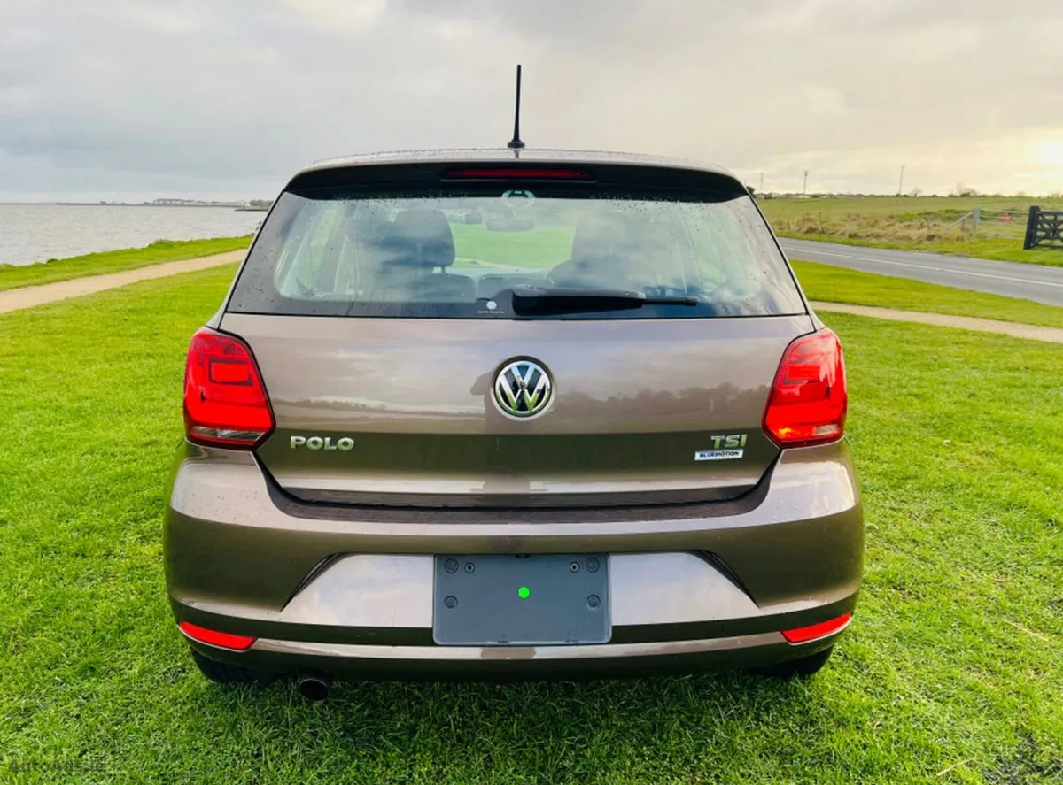 2015 Volkswagen Polo – photo 4
