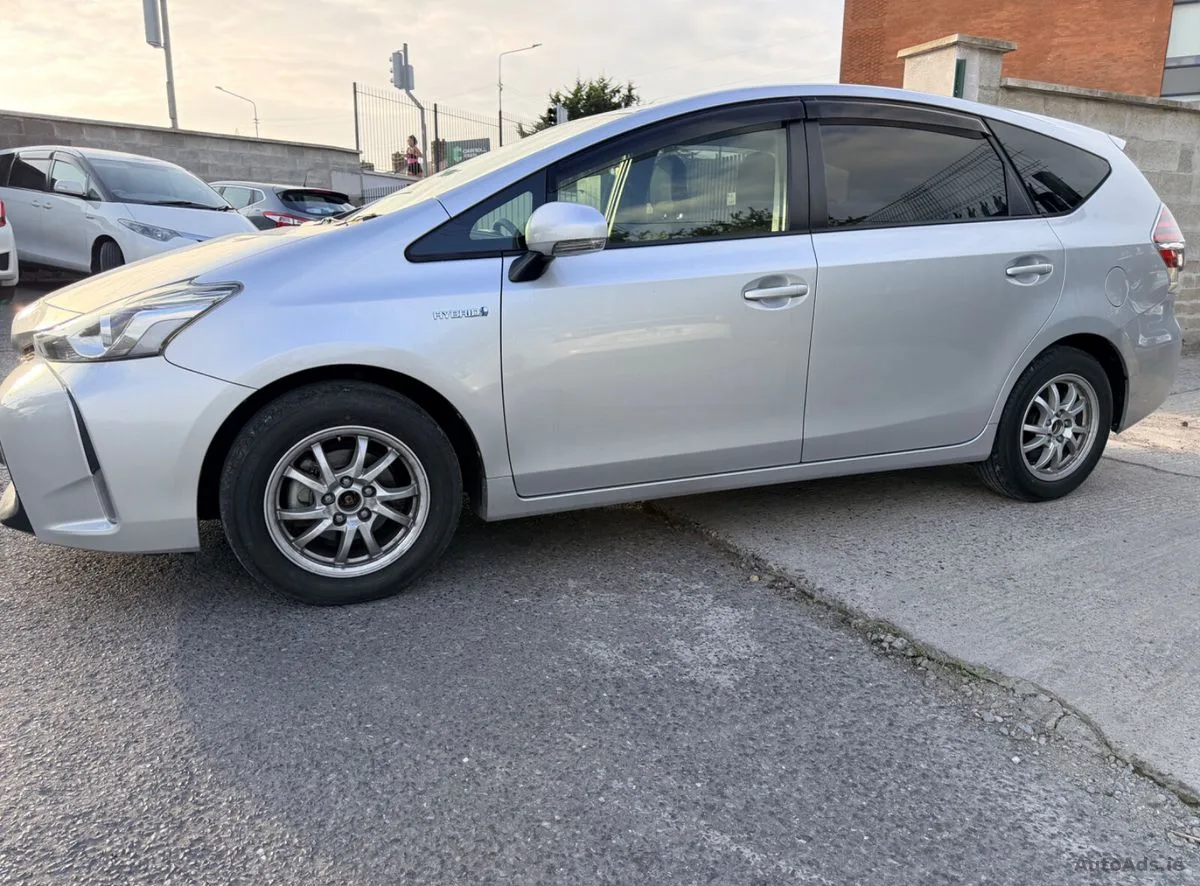 2017 Toyota Prius – photo 3