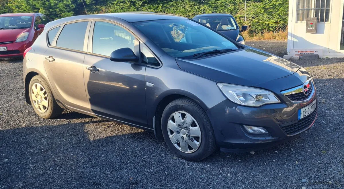 2012 Opel Astra
