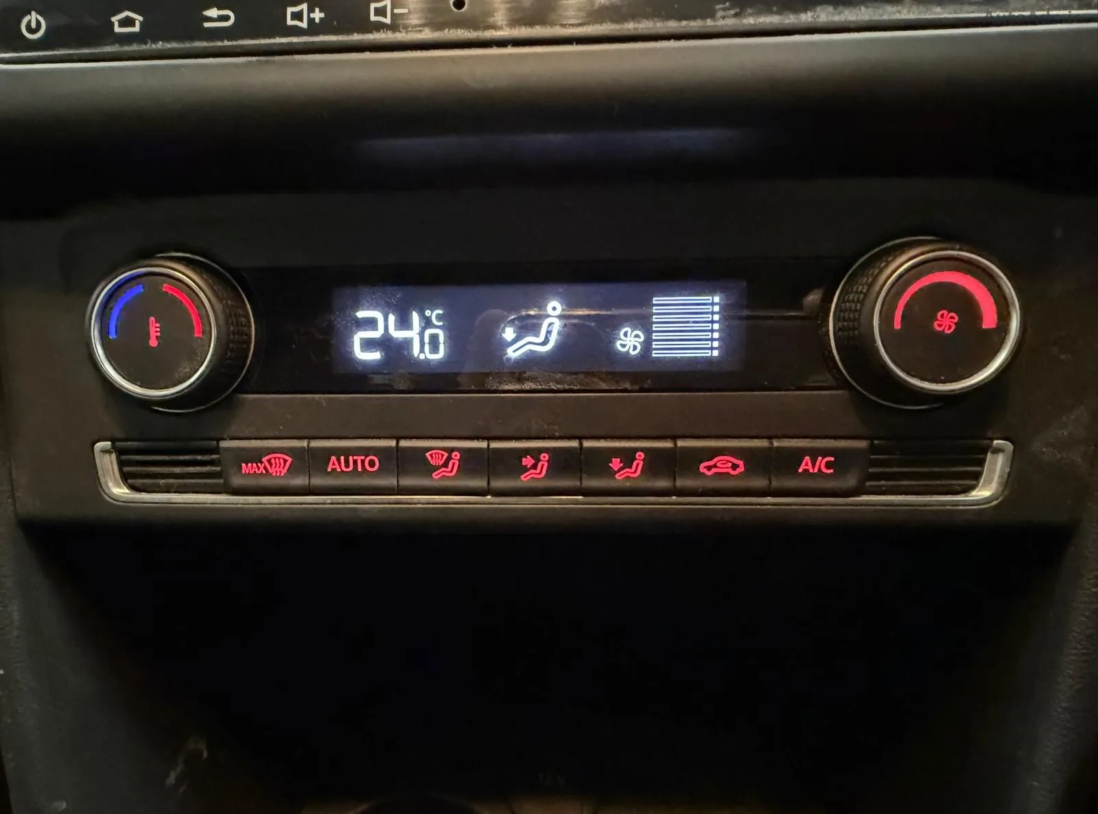 2015 Volkswagen Polo – photo 8
