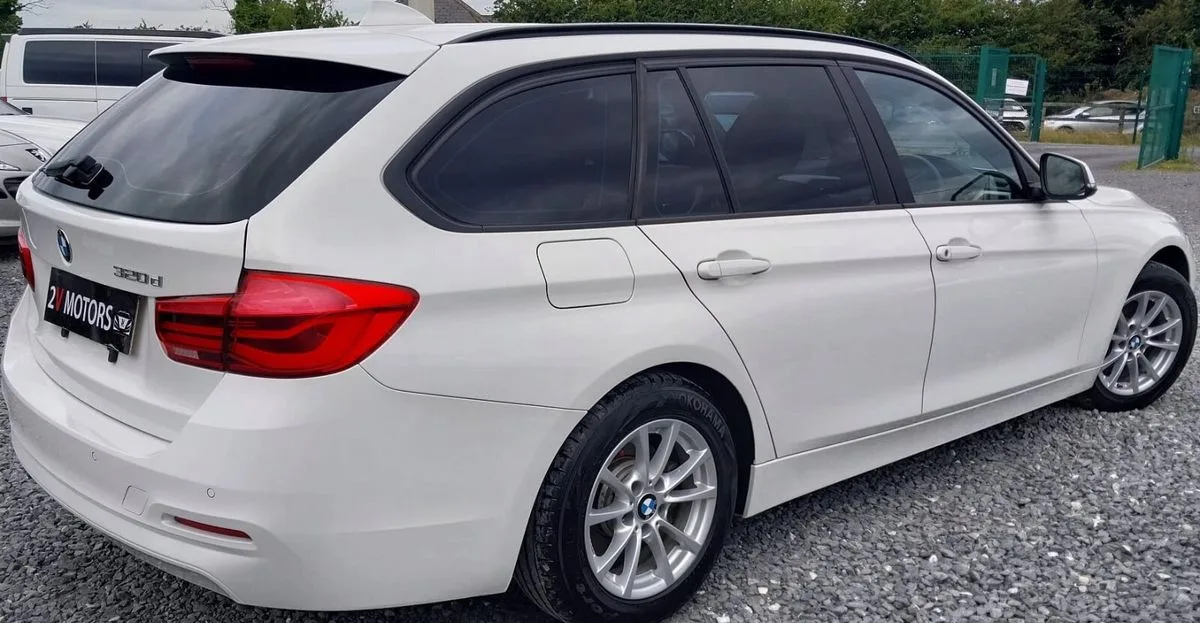 2016 BMW 3-Series – photo 6