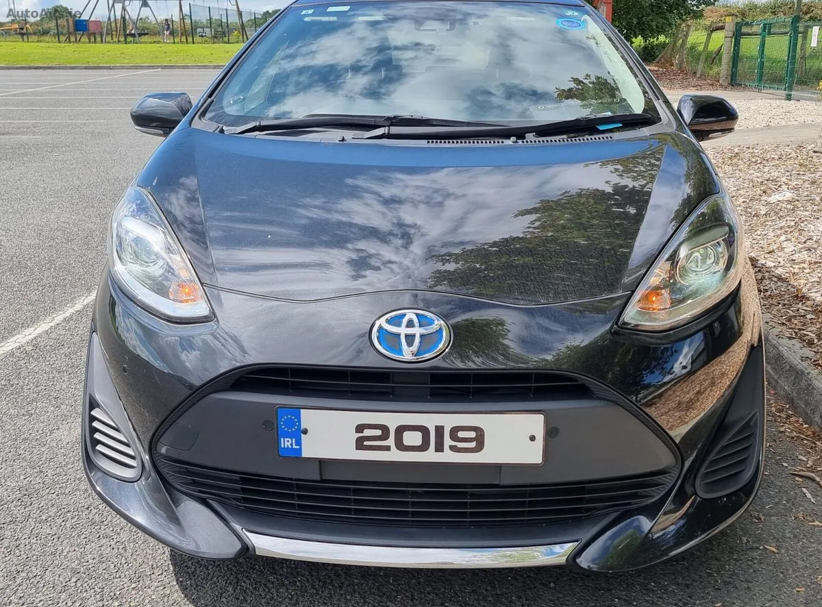 2019 Toyota Aqua – photo 4