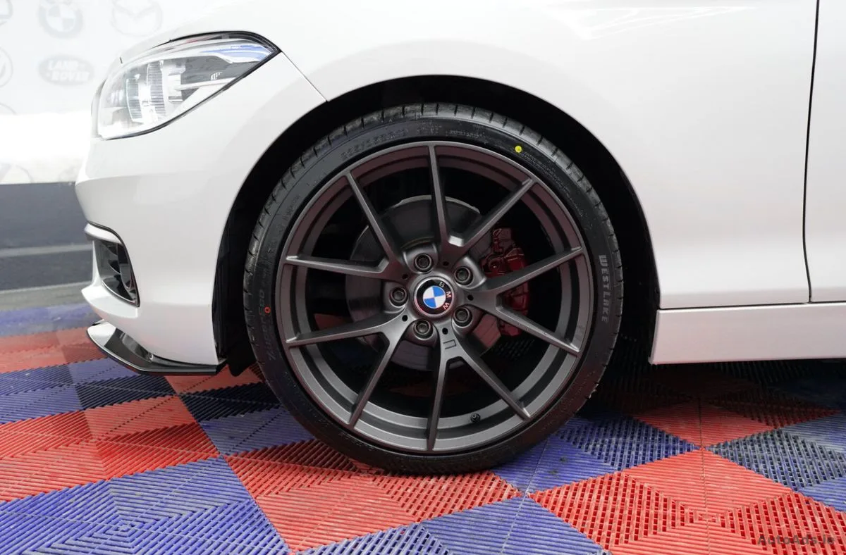 2015 BMW 1-Series – photo 8