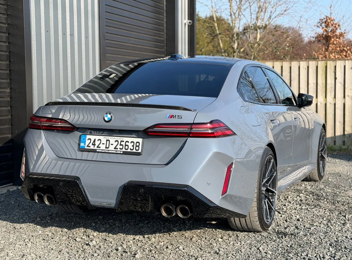 2024 BMW M5 – photo 7