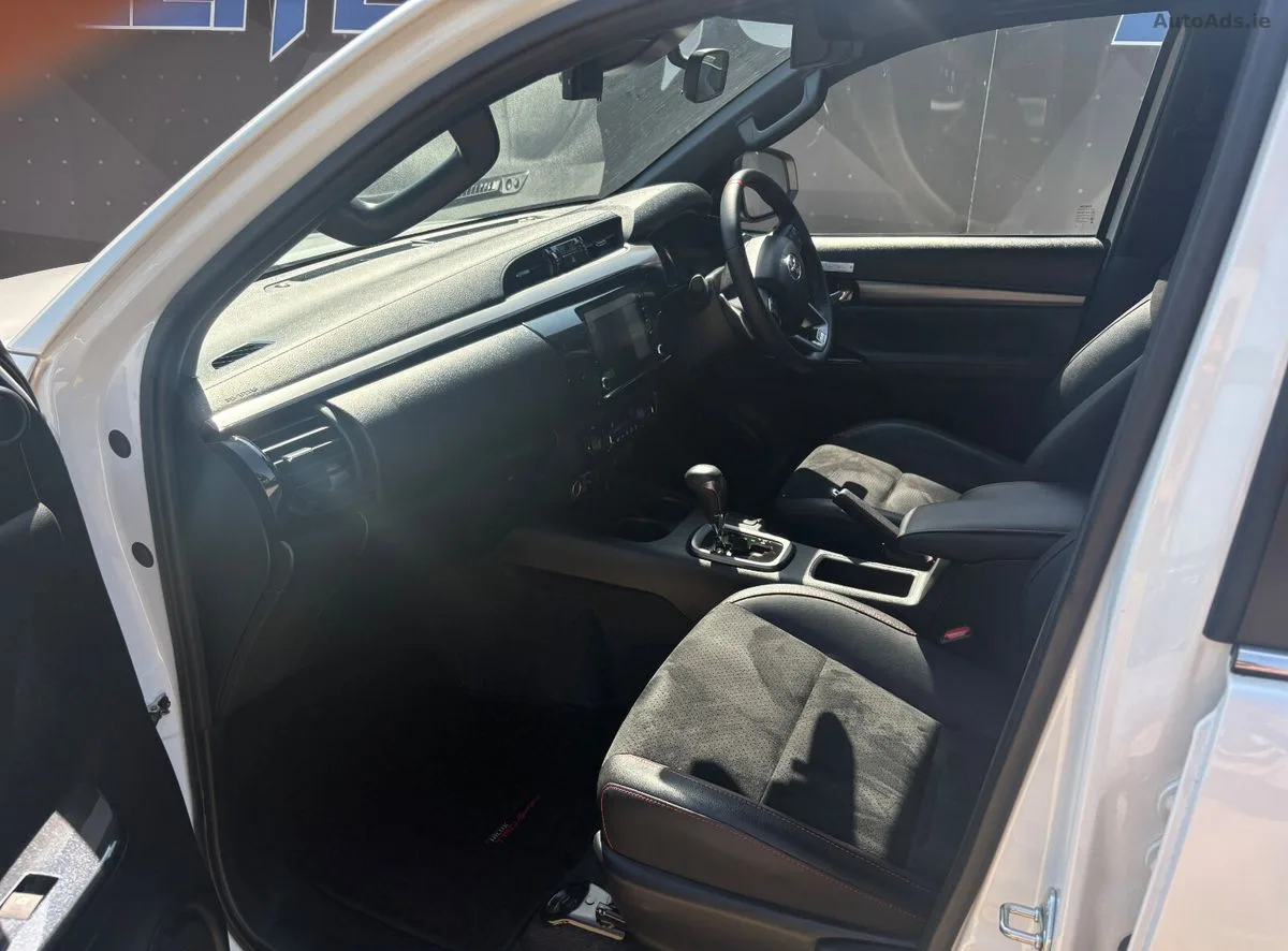 2024 Toyota Hilux – photo 11