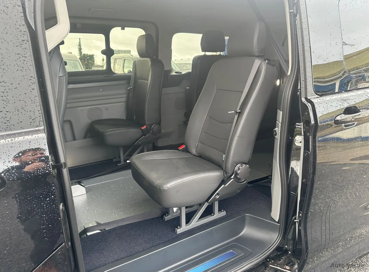 2026 Ford Tourneo Custom – photo 16