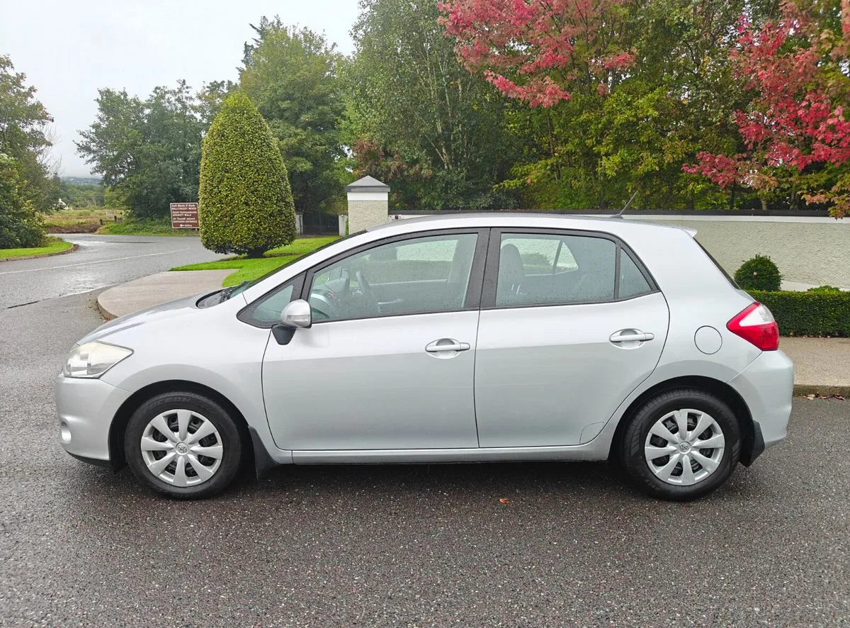 2011 Toyota Auris – photo 6