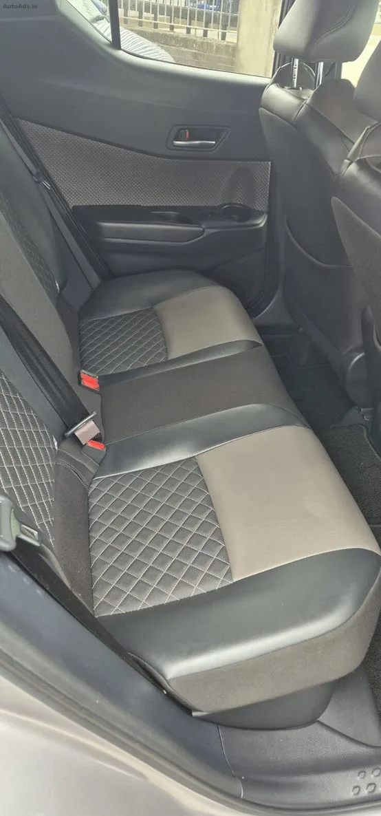 2020 Toyota C-HR – photo 10