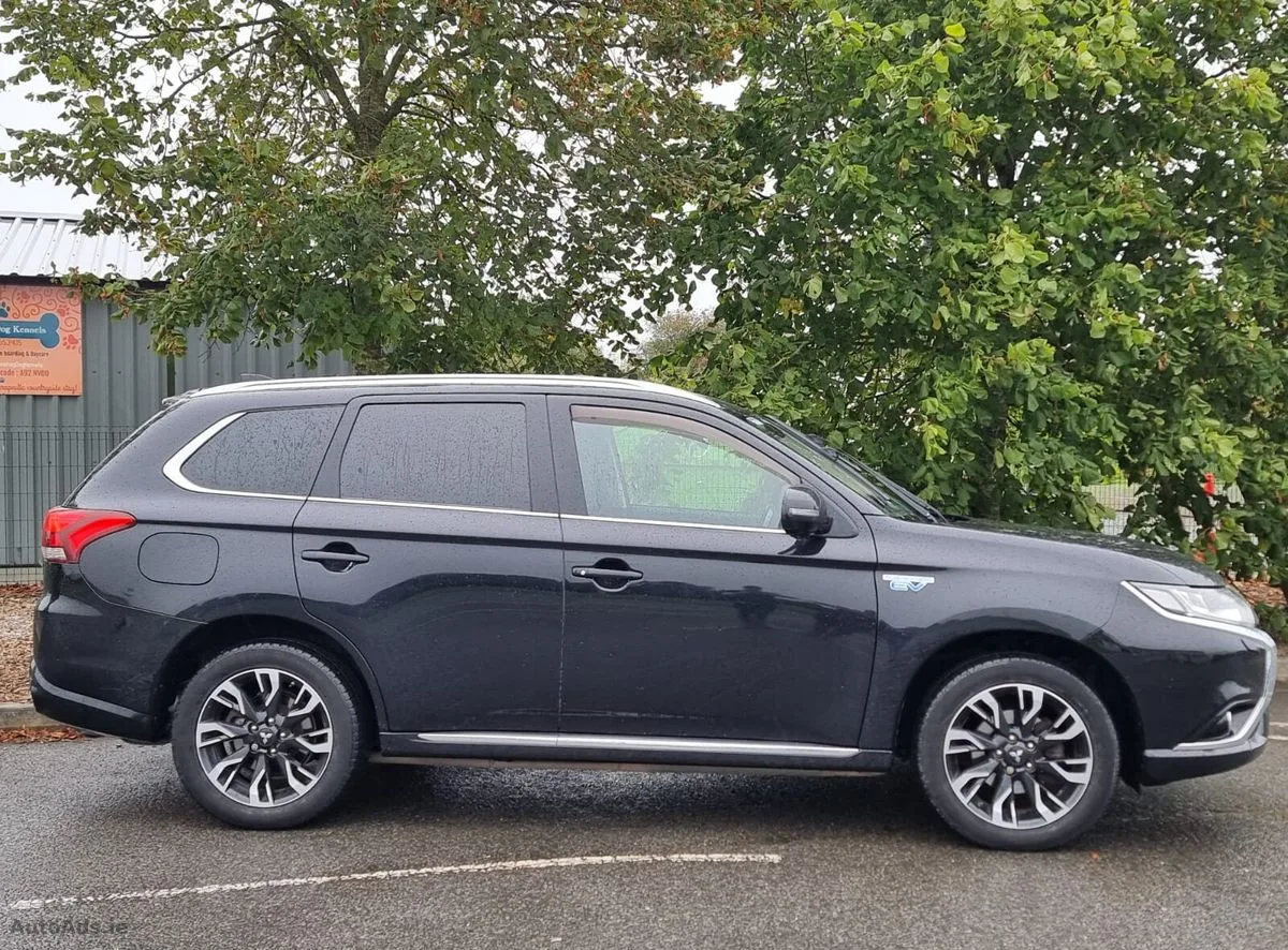 2017 Mitsubishi Outlander – photo 15
