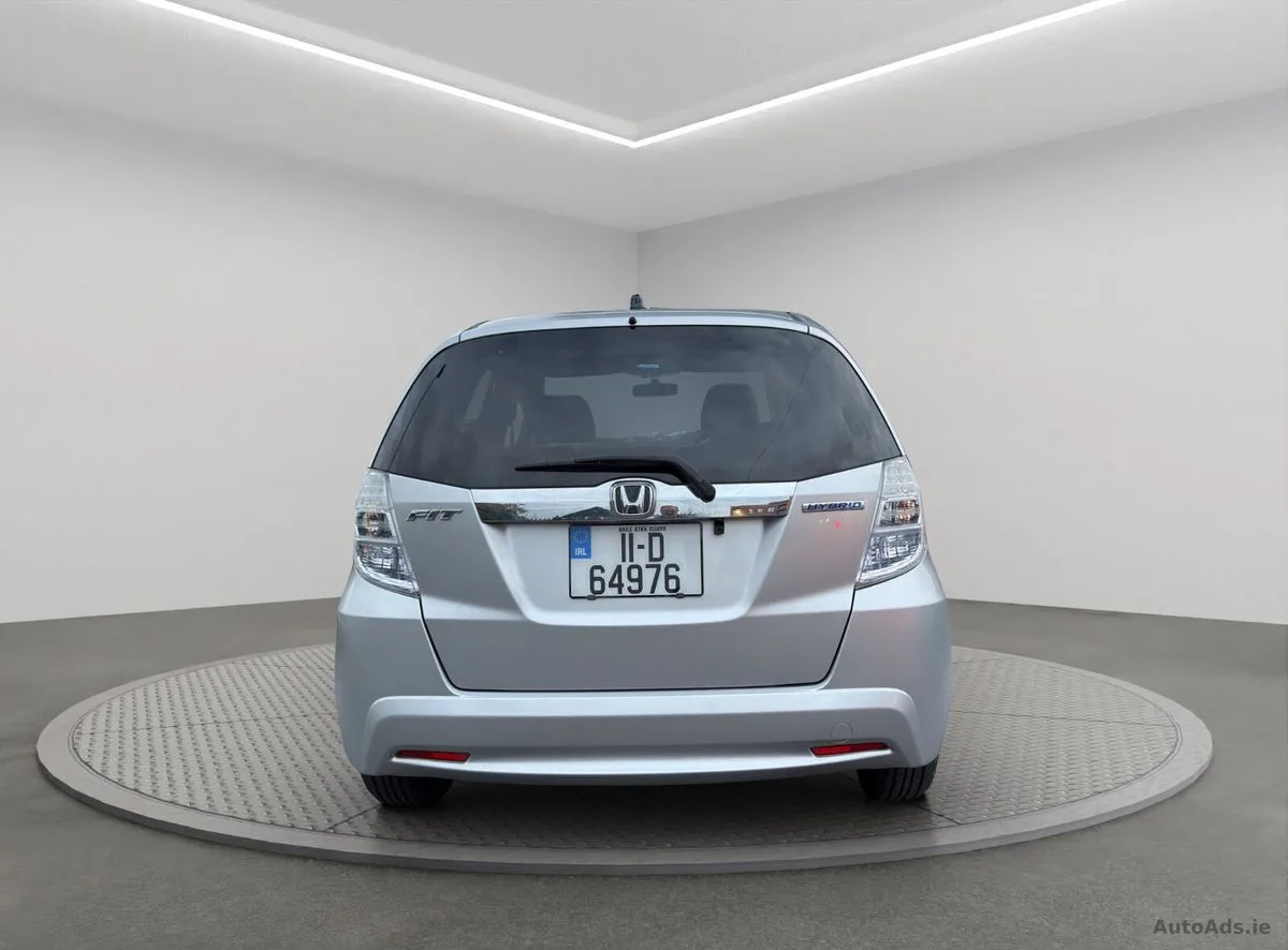 2011 Honda Fit – photo 2