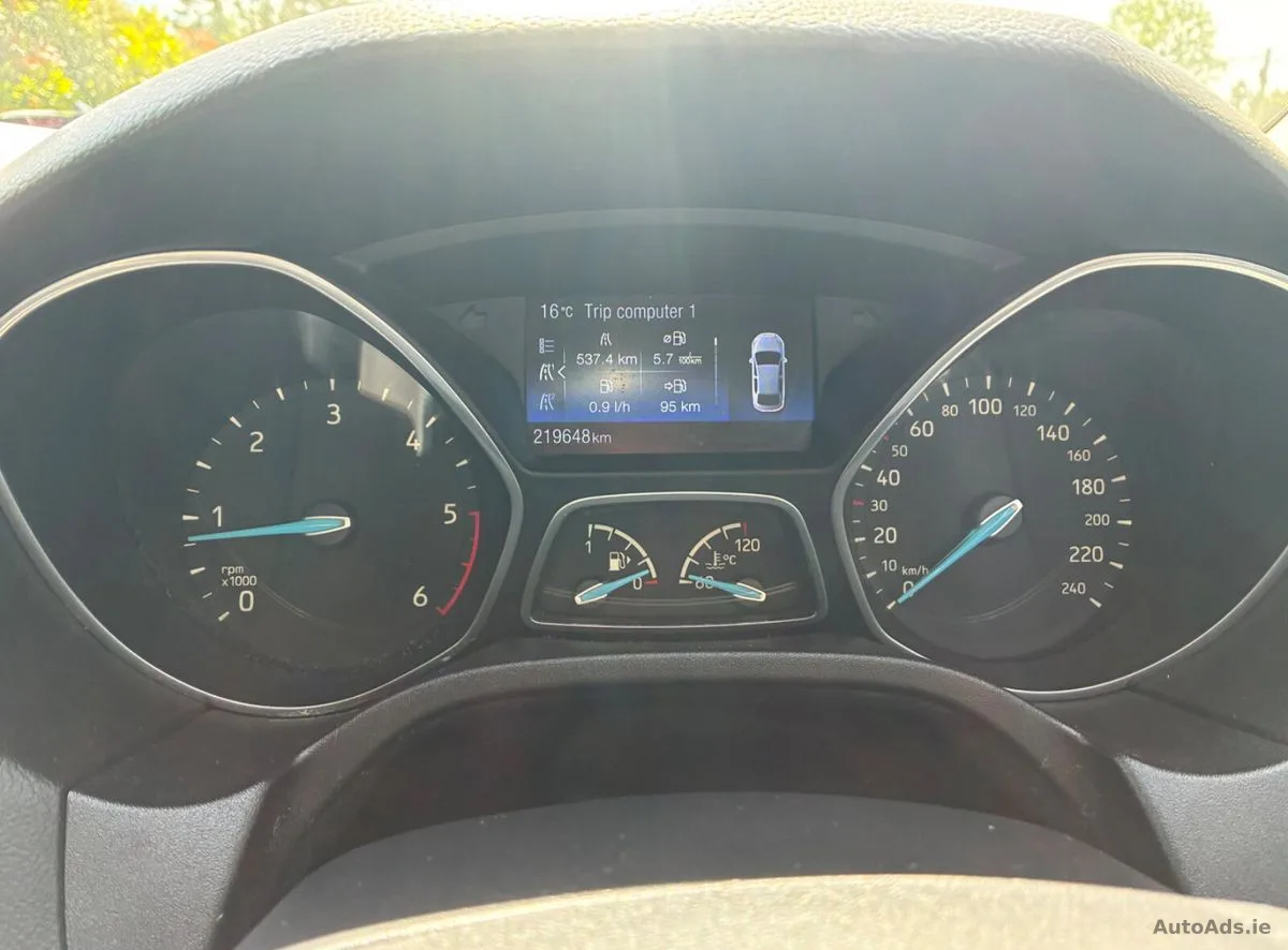 2016 Ford Focus – photo 9