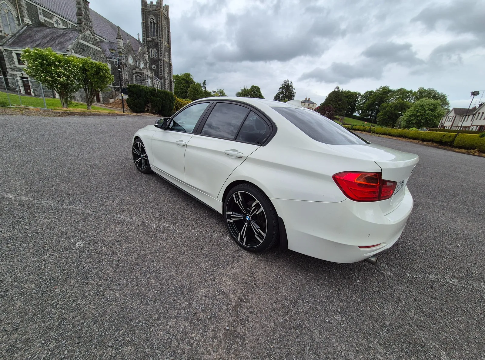 2012 BMW 3 Series – photo 2
