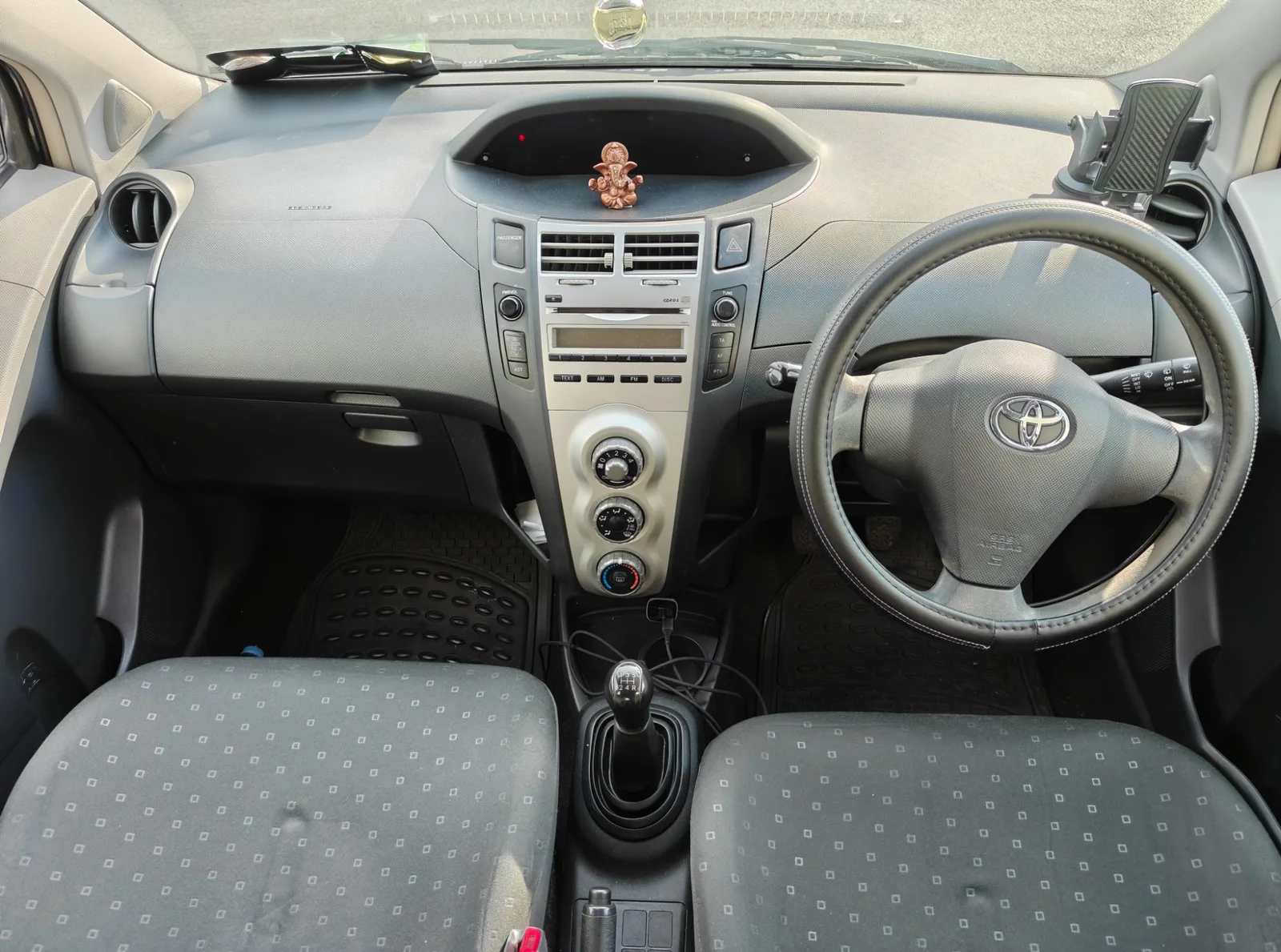 2008 Toyota Yaris – photo 6