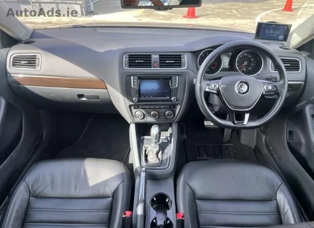 2016 Volkswagen Jetta – photo 3