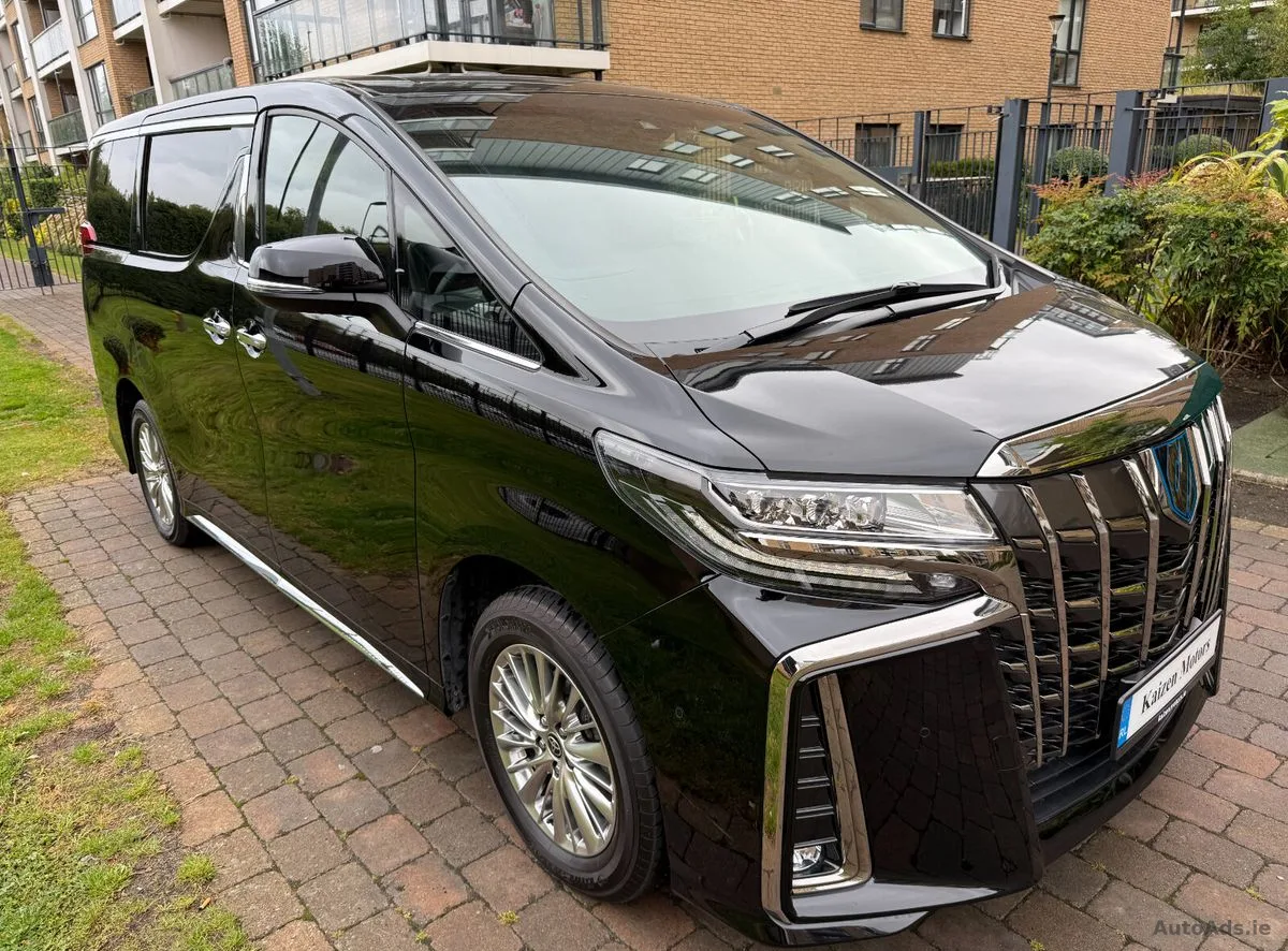 2023 Toyota Alphard