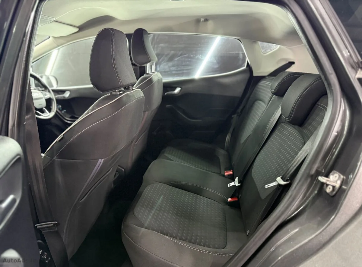 2018 Ford Fiesta – photo 17