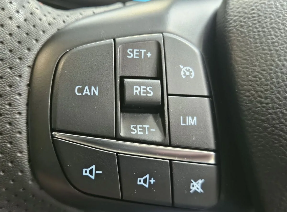 2023 Ford Focus – photo 9
