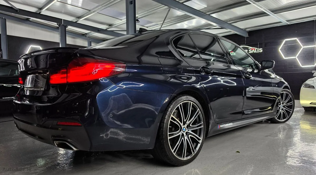 2018 BMW 5-Series – photo 7