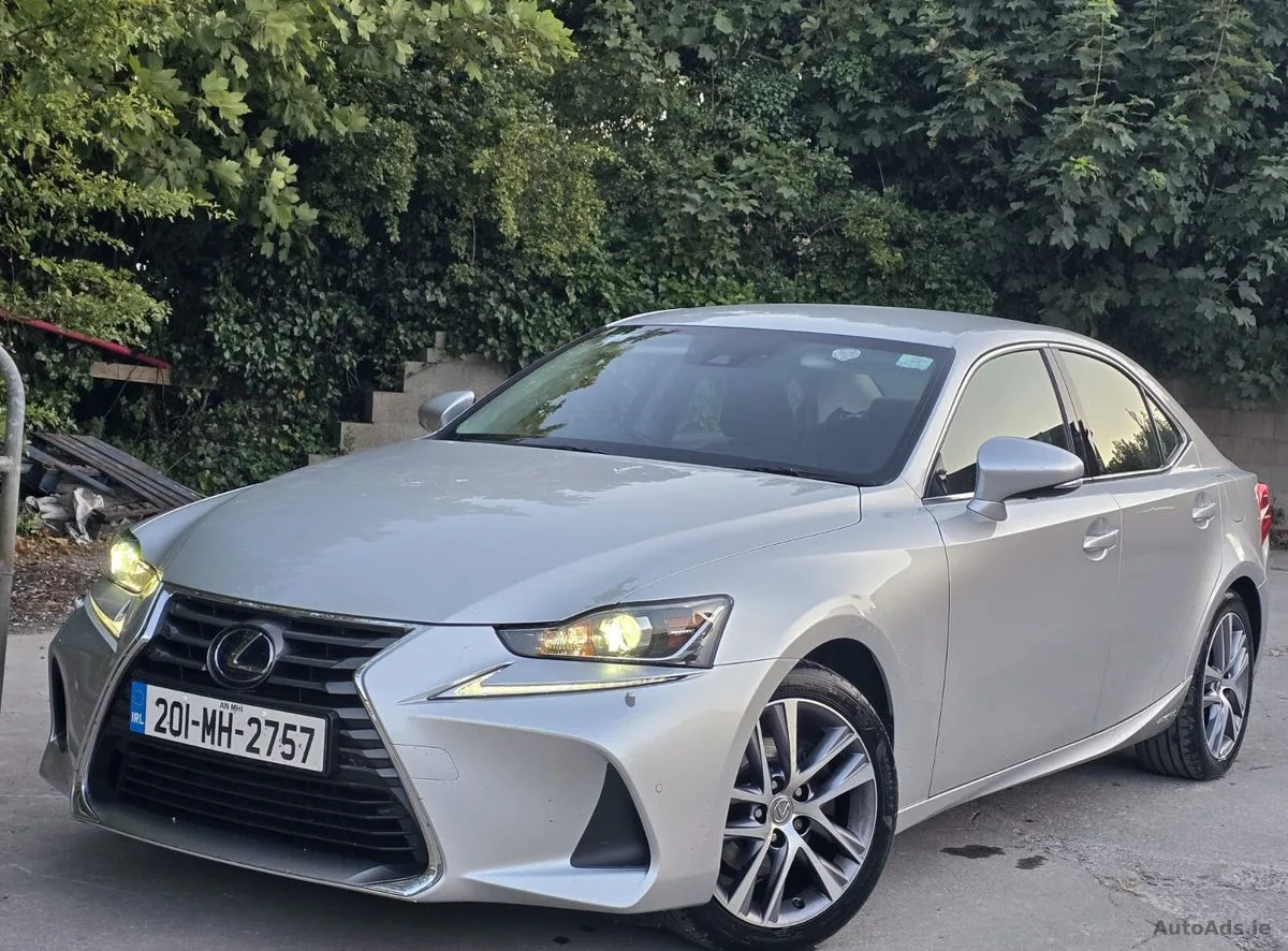 2020 Lexus IS – photo 16