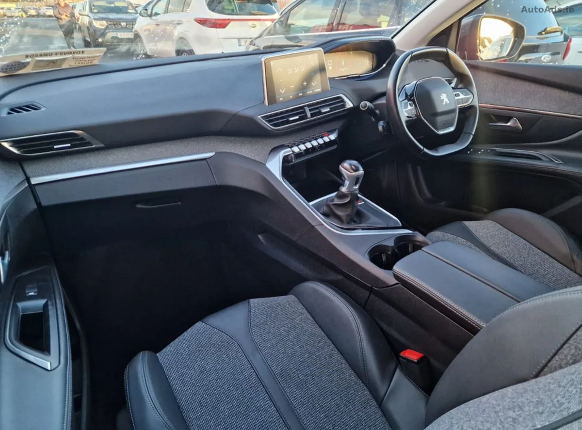 2018 Peugeot 5008 – photo 14