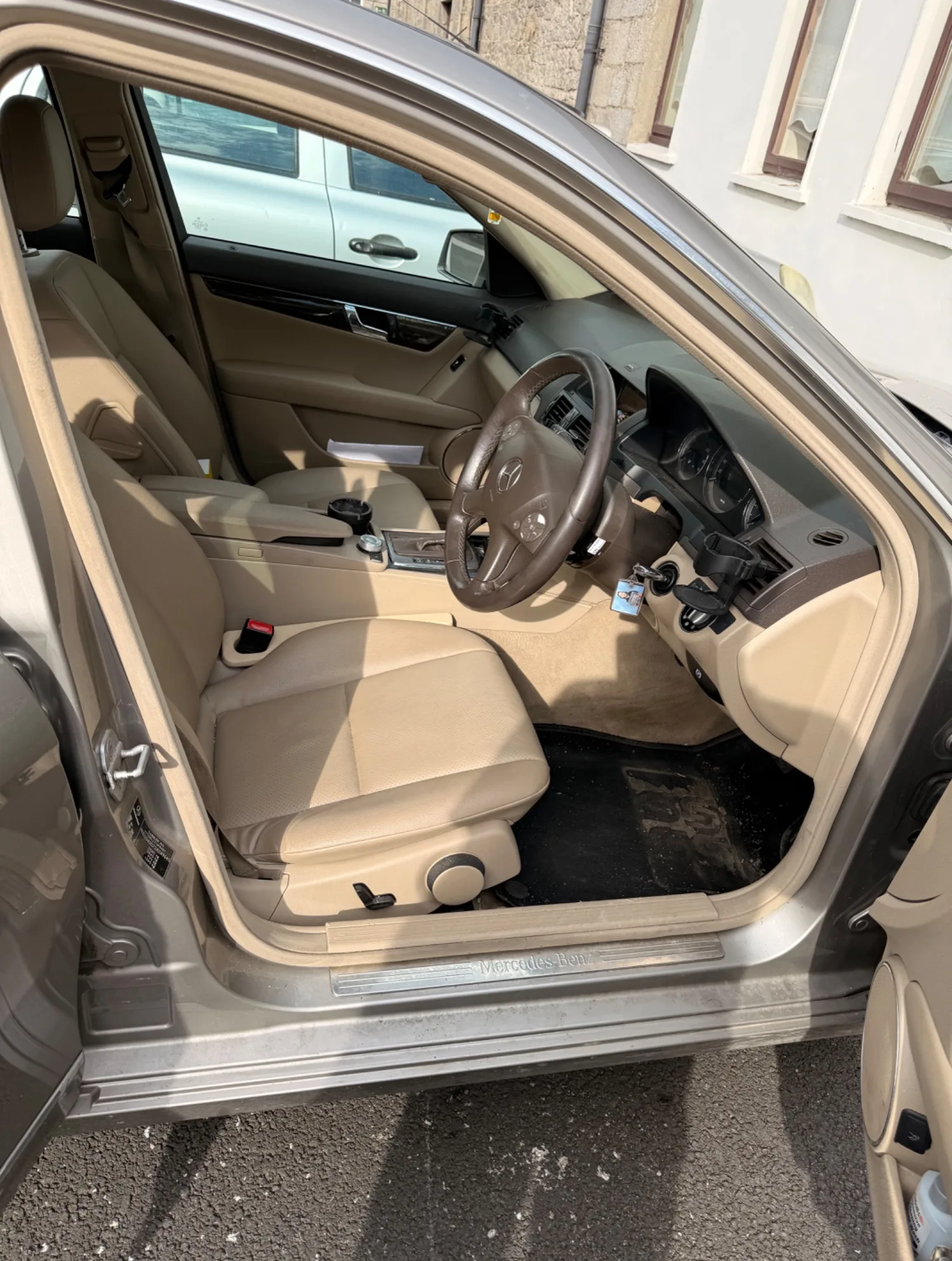 2009 Mercedes-Benz C-Class – photo 2