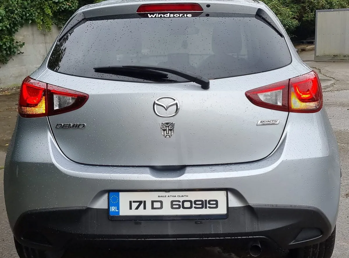 2017 Mazda Demio – photo 4