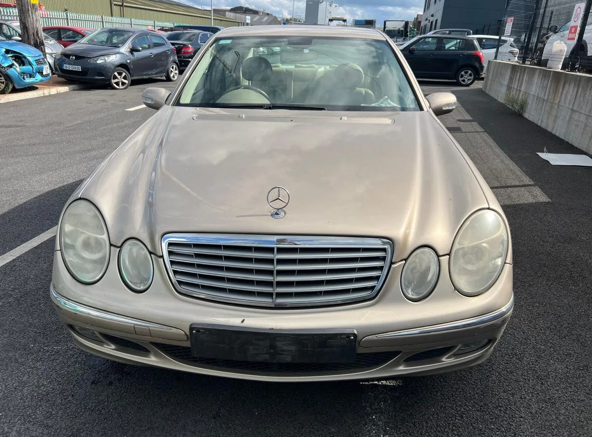 05 MERCEDES E-CLASS Breaking ONLY