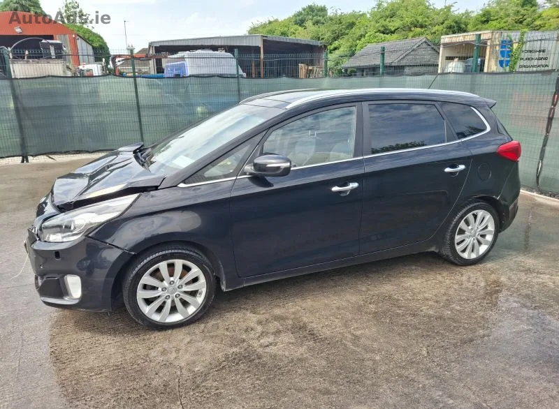 2017 Kia Carens