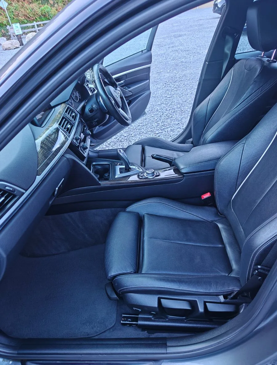 2016 BMW 3-Series – photo 11