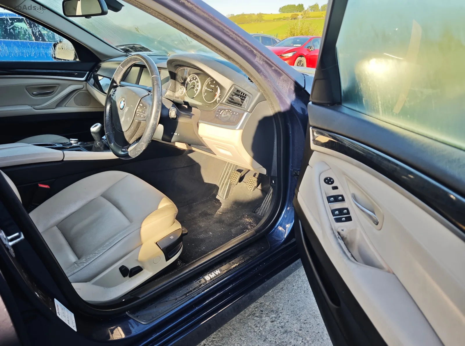 2011 BMW 5 Series – photo 9