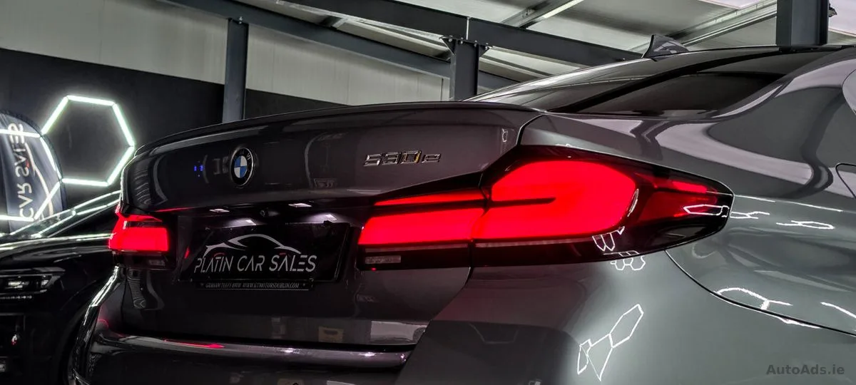 2020 BMW 5-Series – photo 15