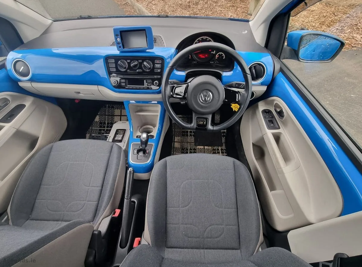 2015 Volkswagen up! – photo 13