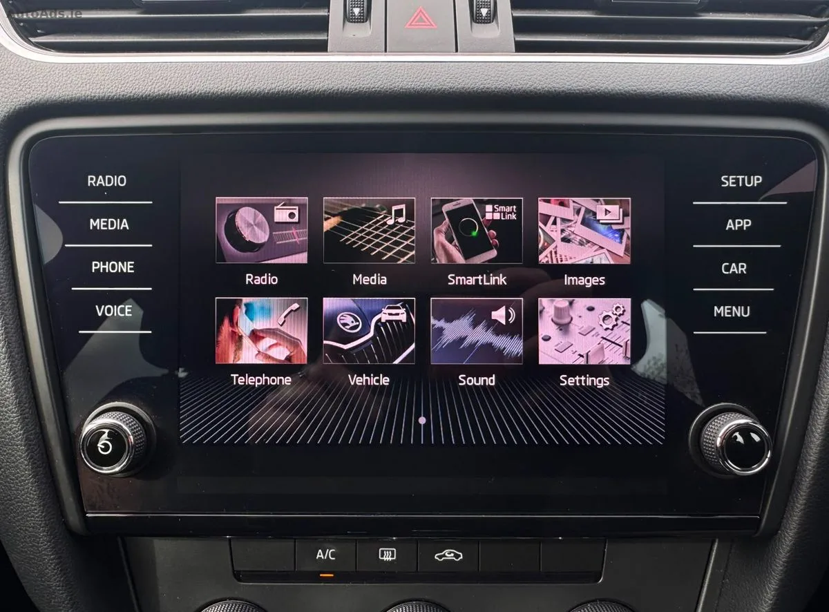 2020 Skoda Octavia – photo 19