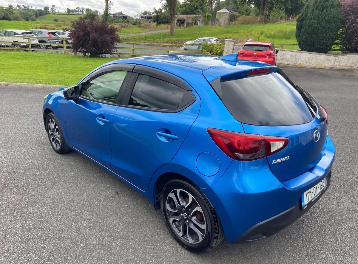 2017 Mazda Demio – photo 4