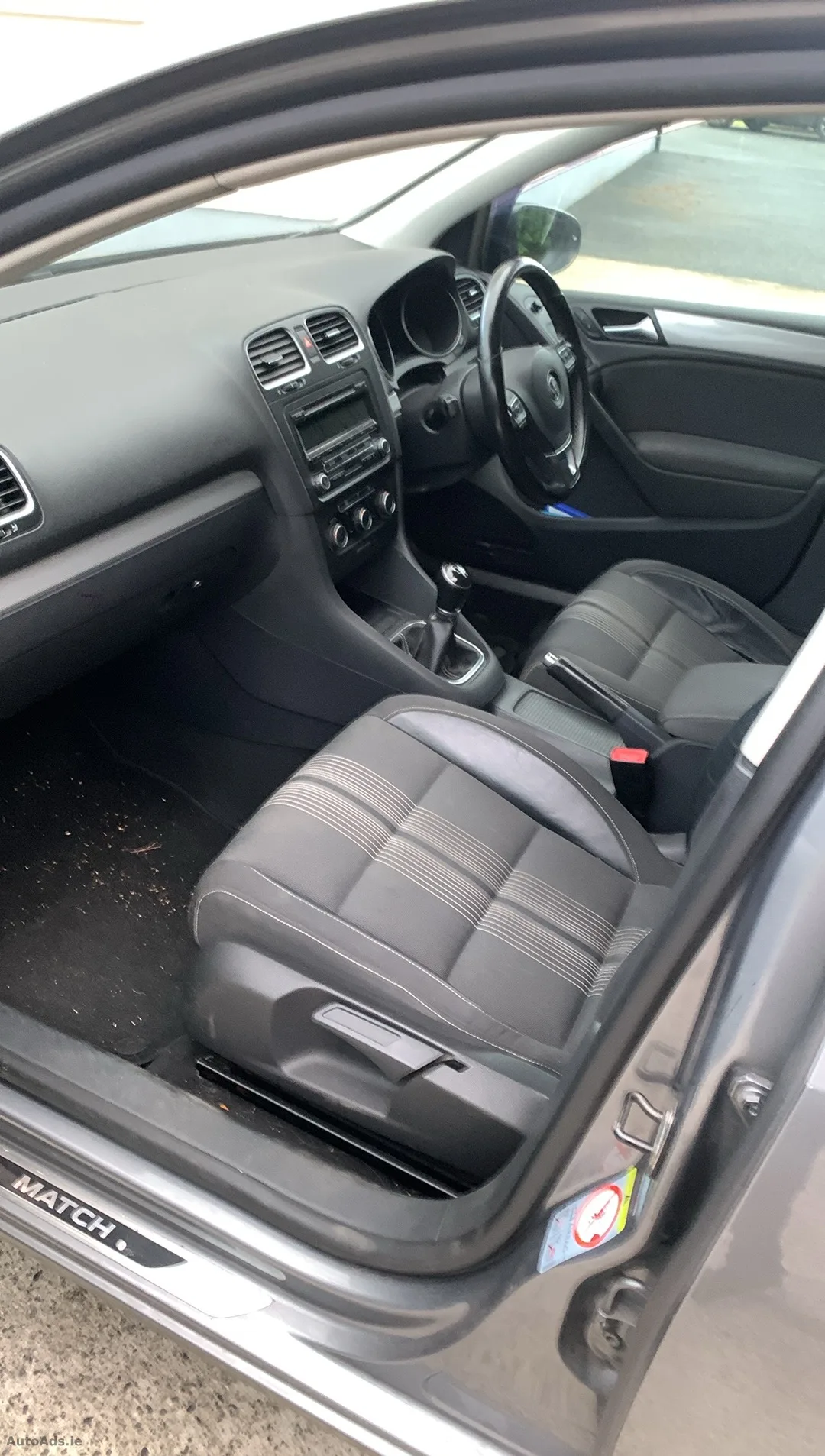 2012 Volkswagen Golf – photo 2