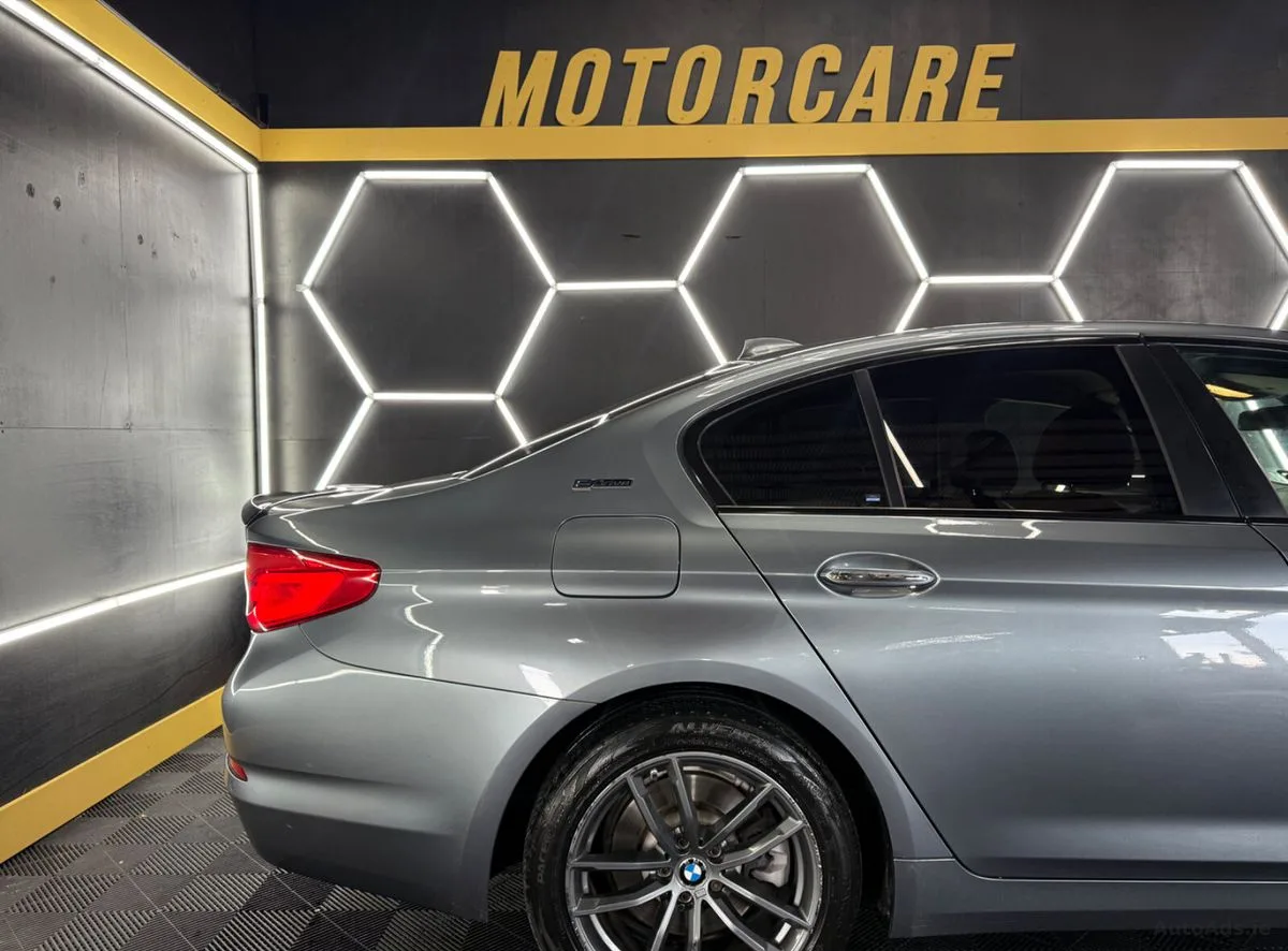 2017 BMW 5-Series – photo 6