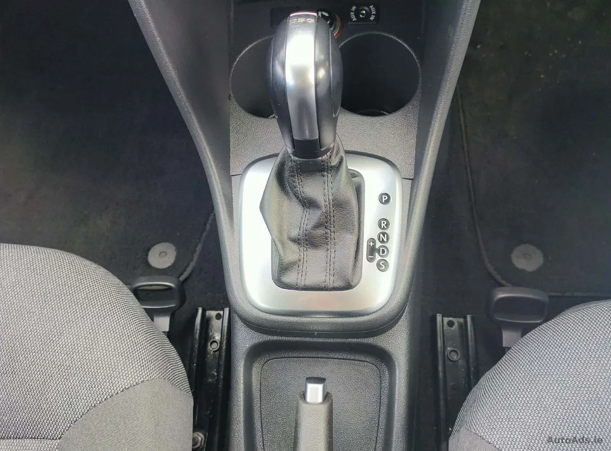 2011 Volkswagen Polo – photo 13