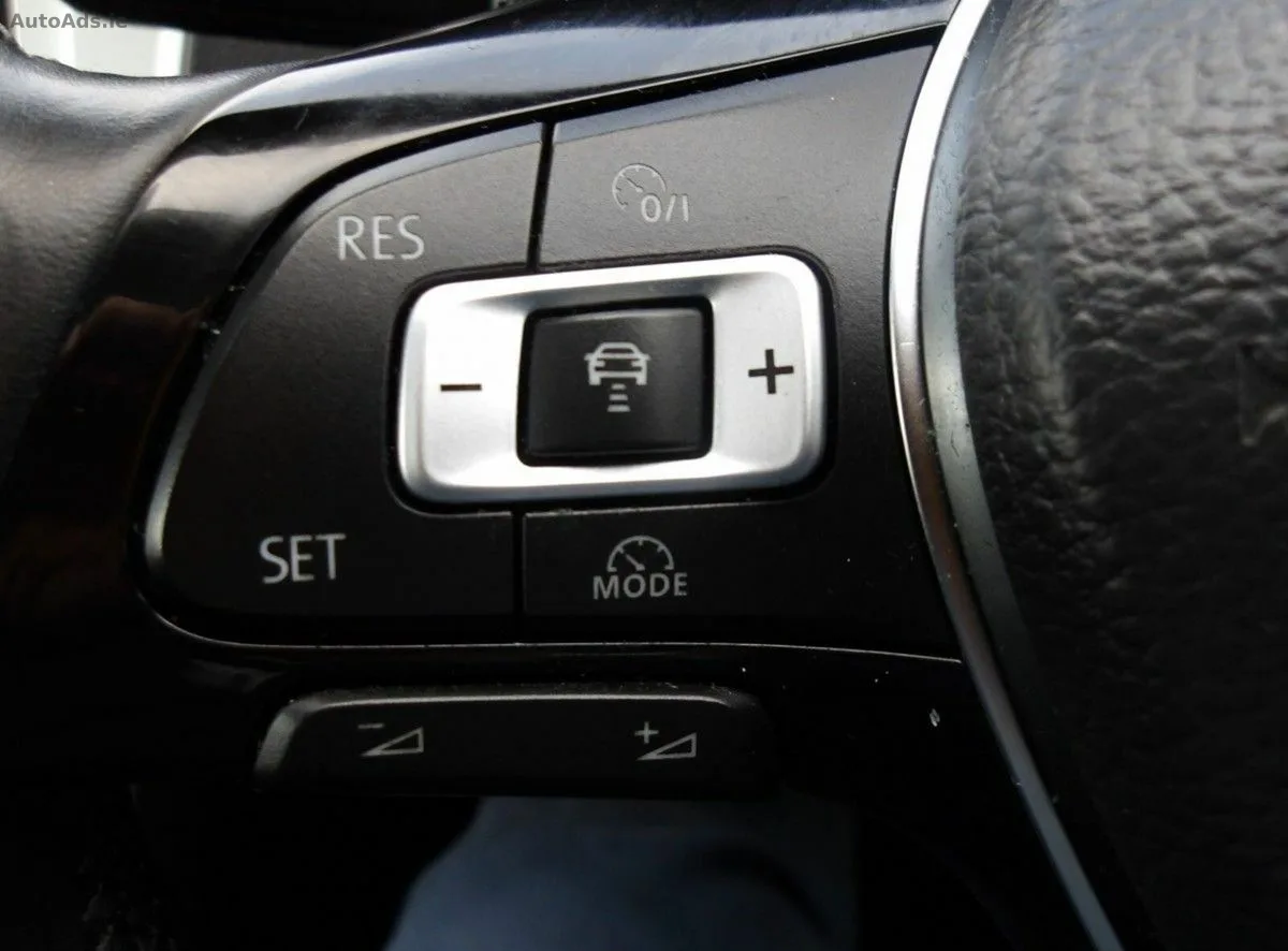 2018 Volkswagen Passat – photo 17
