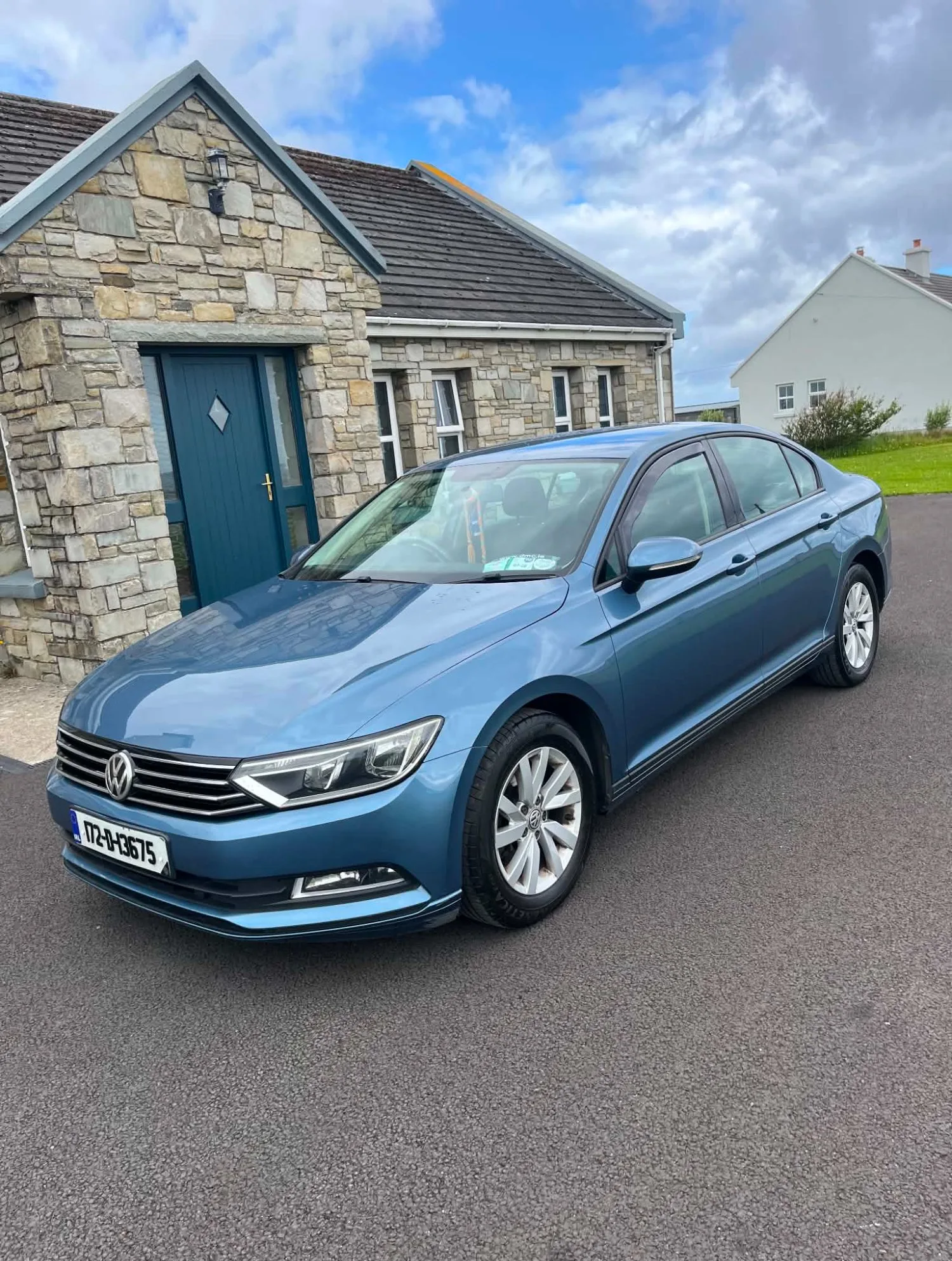 2017 Volkswagen Passat – photo 2