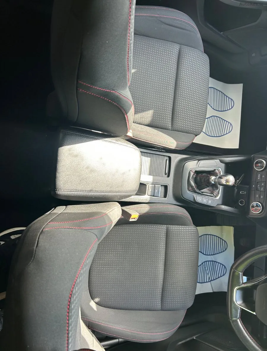 2019 Ford Focus – photo 16