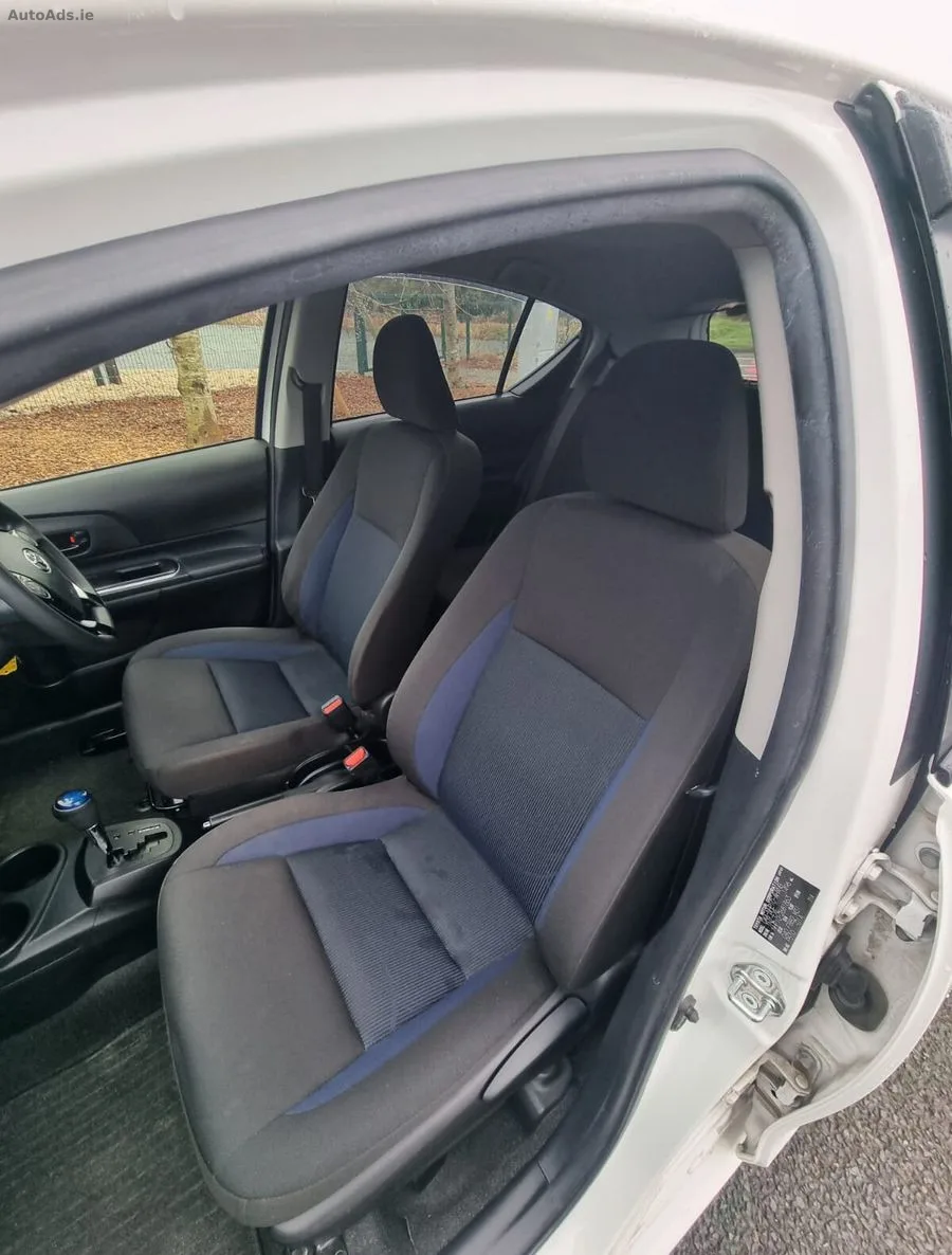 2020 Toyota Aqua – photo 15