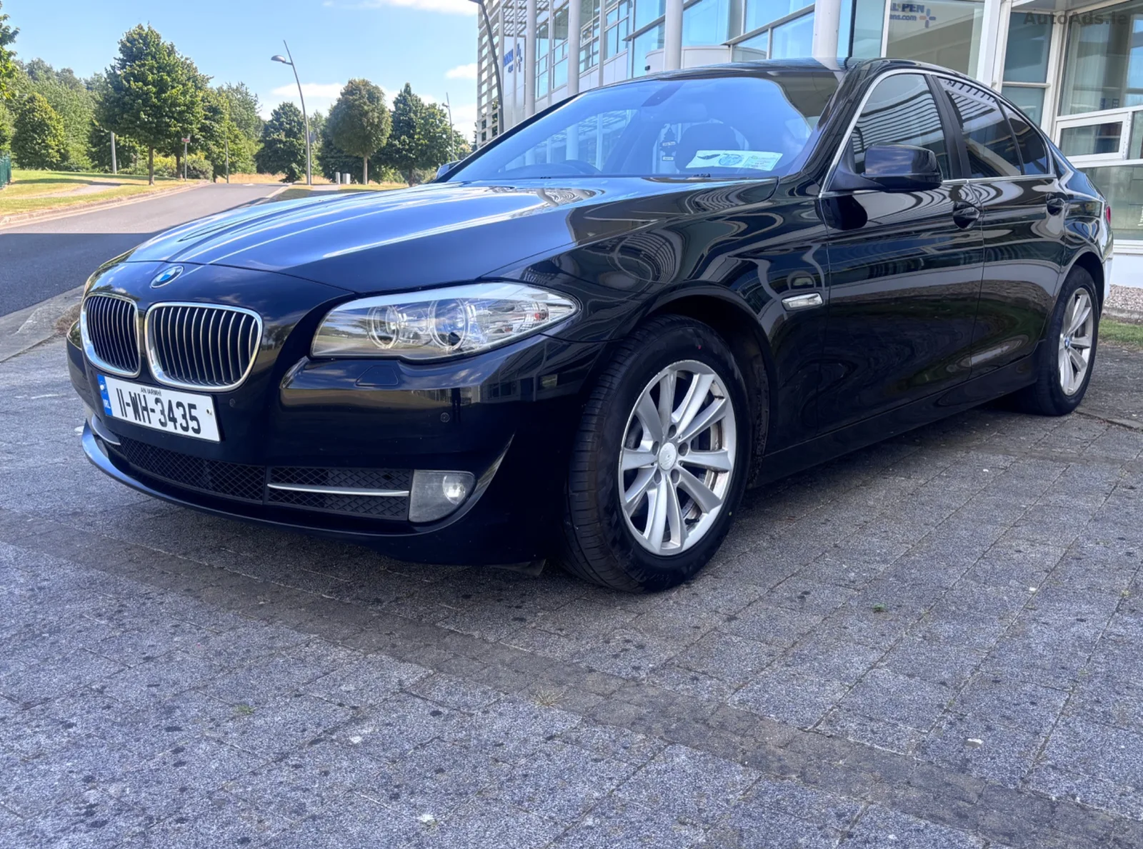 2011 BMW 5 Series – photo 3