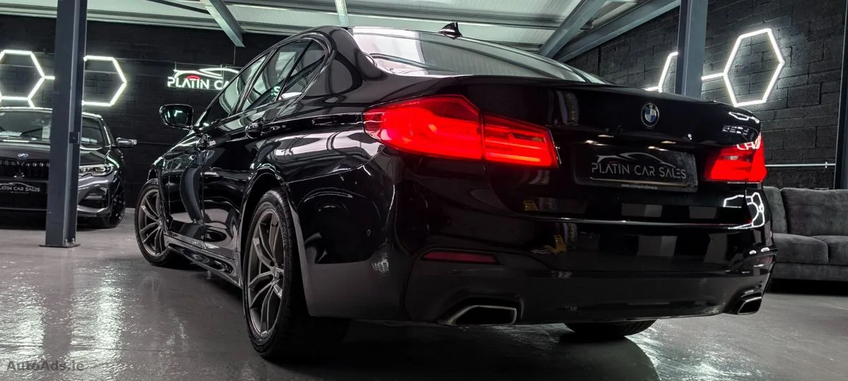 2017 BMW 5-Series – photo 9