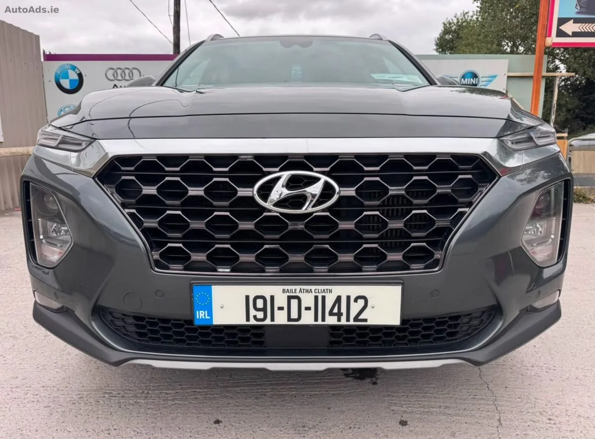 2019 Hyundai Santa Fe – photo 2