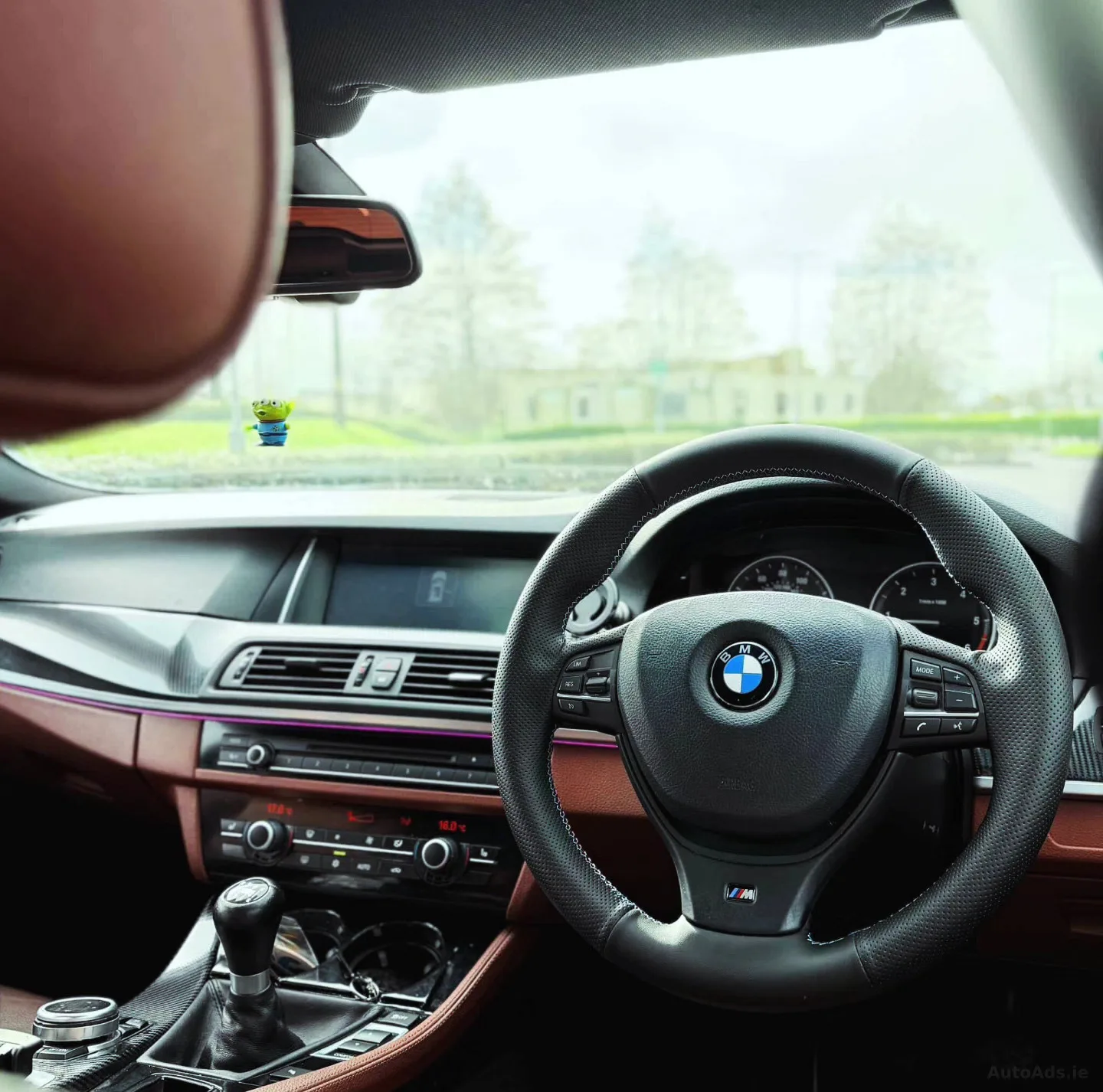 2012 BMW 5 Series – photo 10