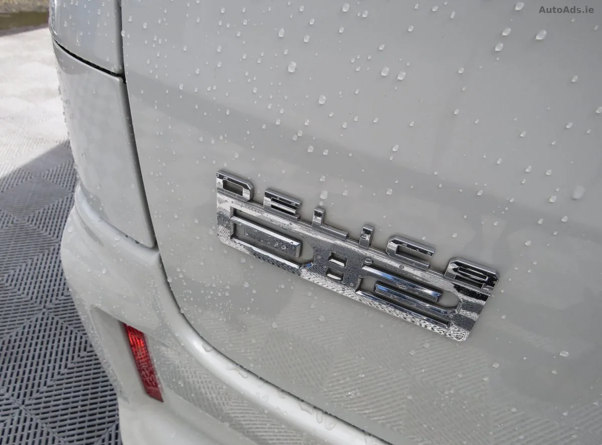 2017 Mitsubishi Delica – photo 7