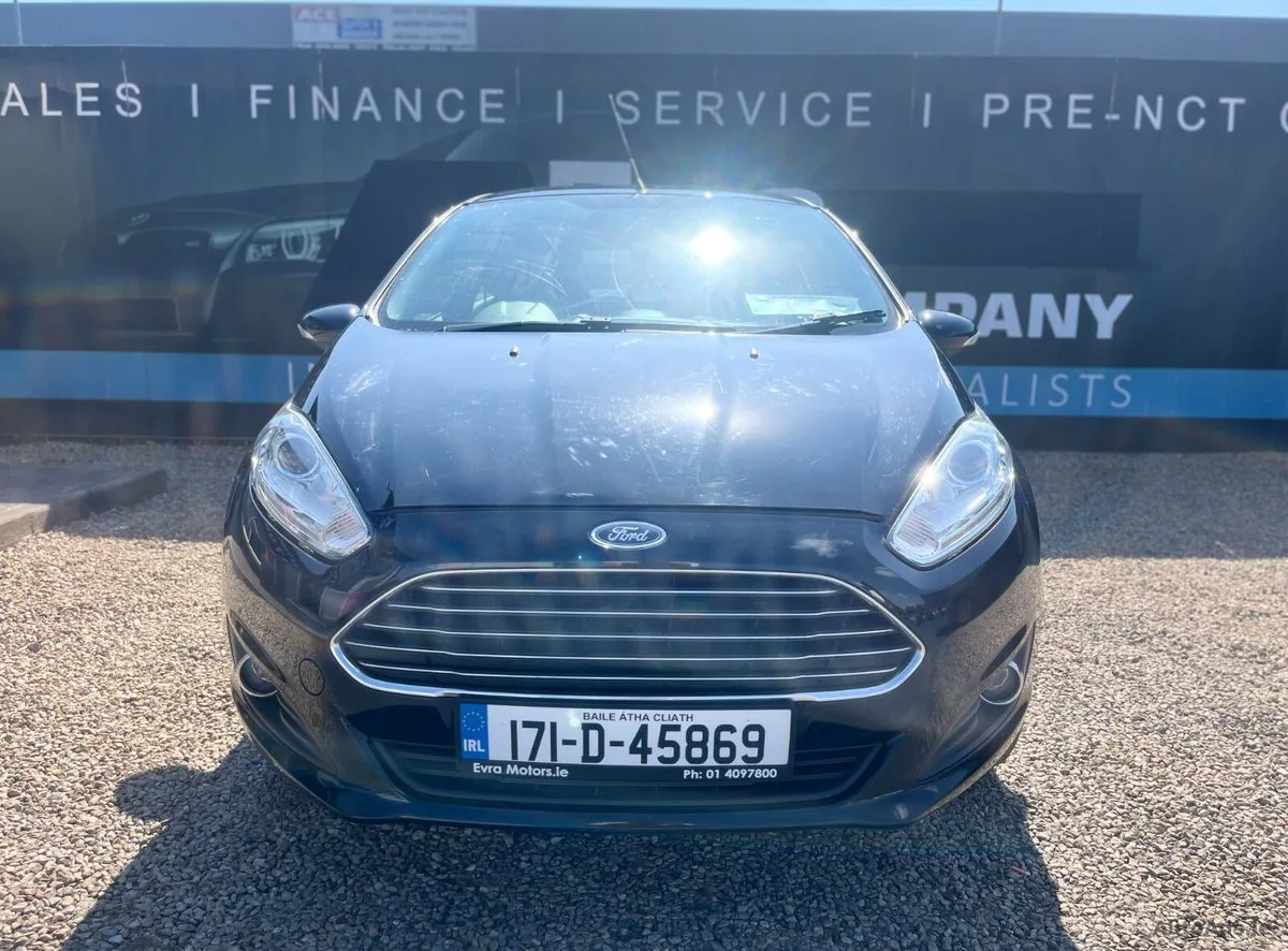2017 Ford Fiesta – photo 2
