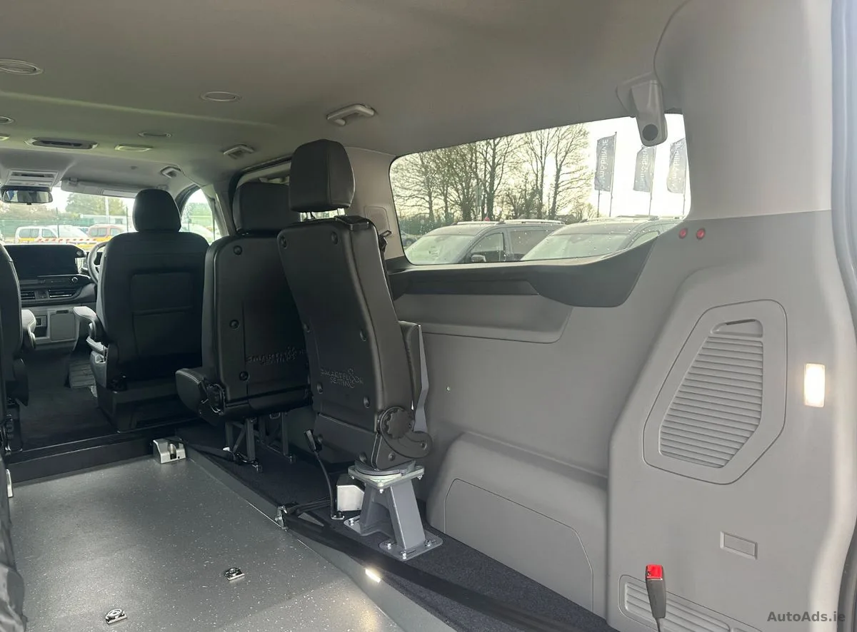 2026 Ford Tourneo Custom – photo 14